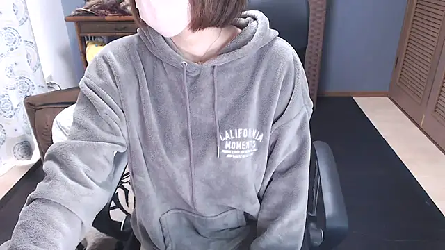 YUNONNON online show from February 25, 2026, 4:45 am