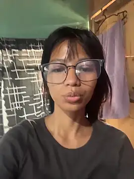 hottiebabe23 online show from November 11, 2025, 11:42 pm