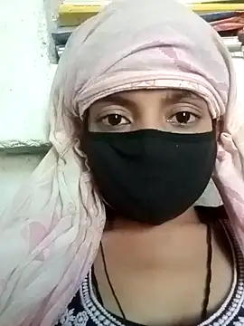 Snapshot of Quenn-Jiya752 chatting on November 6, 2025, 10:08 am Quenn-Jiya752 online show from November 6, 2025, 10:08 am