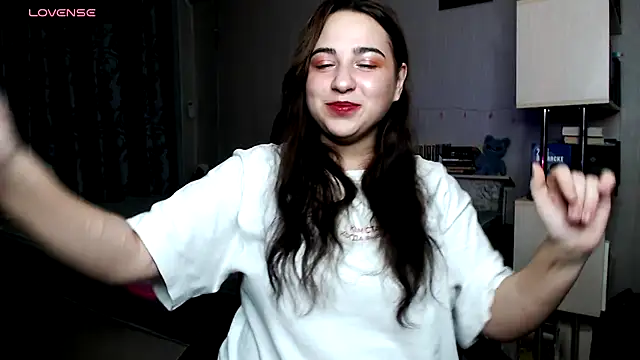 Snapshot of erica__mills chatting on November 1, 2025, 9:30 pm erica  mills online show from November 1, 2025, 9:30 pm