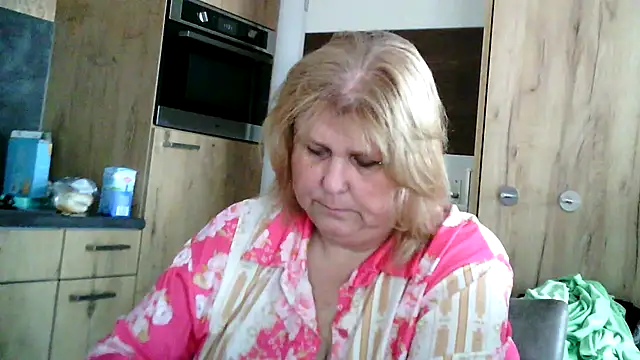 Sylviastar46 online show from March 24, 2026, 9:09 am