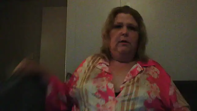 Snapshot of Sylviastar46 chatting on February 23, 2026, 6:08 pm Sylviastar46 online show from February 23, 2026, 6:08 pm