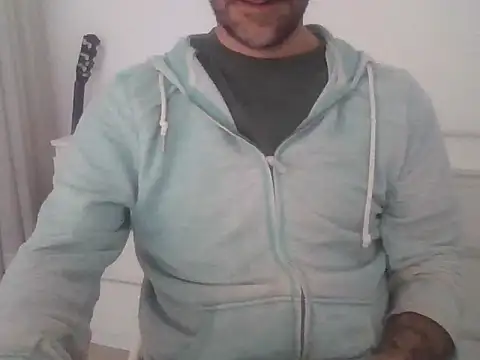 Intrigo  online show from November 4, 2025, 9:24 am