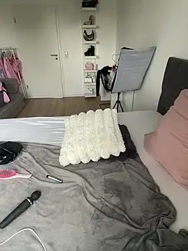 kimkatyrides online show from May 11, 2026, 4:04 pm