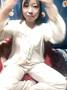 julybe online show from November 23, 2025, 12:59 pm