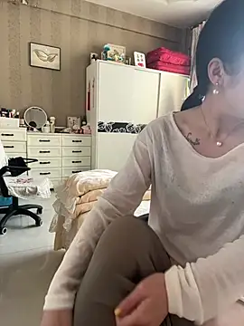 aniani11 online show from March 3, 2026, 2:51 am