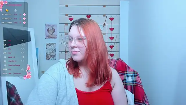 Snapshot of FoxPlayXX chatting on April 14, 2026, 7:41 pm FoxPlayXX online show from April 14, 2026, 7:41 pm