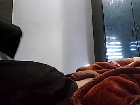 KaTorino online show from November 4, 2025, 1:37 pm