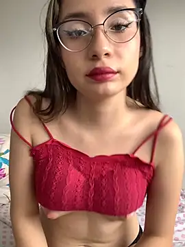 vanessa-242424 online show from November 5, 2025, 12:52 pm