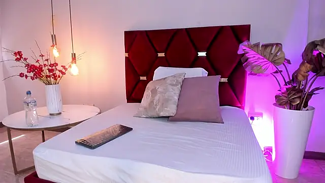 HannaaWells online show from March 9, 2026, 3:04 pm