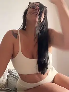 marjolyproibida online show from October 29, 2025, 6:29 pm