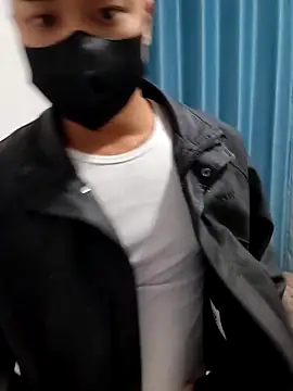 Snapshot of tingbeibi chatting on November 9, 2025, 12:42 pm tingbeibi online show from November 9, 2025, 12:42 pm