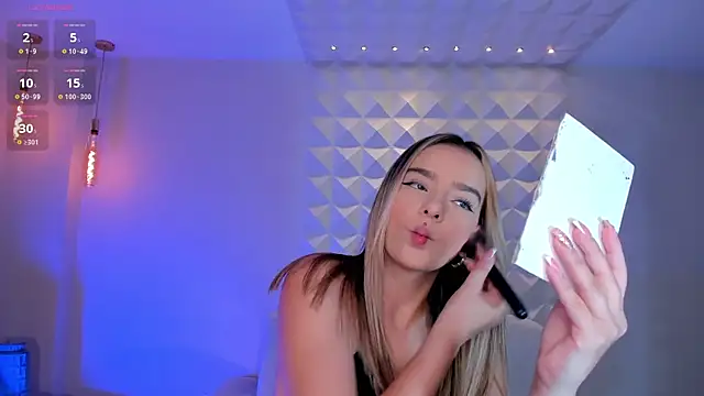 Snapshot of LaurentRosse1 chatting on March 12, 2026, 8:35 pm LaurentRosse1 online show from March 12, 2026, 8:35 pm