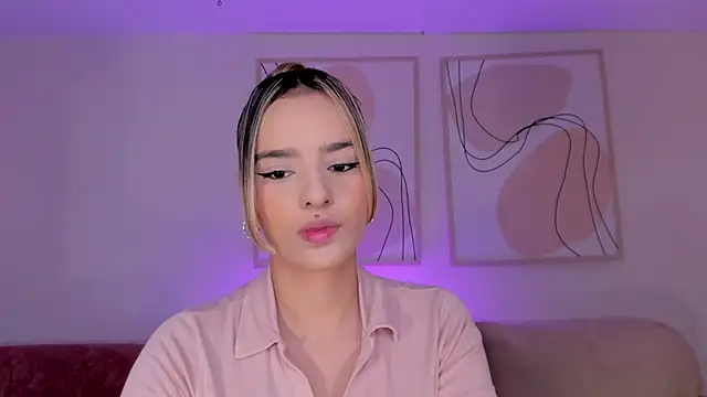 Snapshot of LaurentRosse1 chatting on March 24, 2026, 7:58 pm LaurentRosse1 online show from March 24, 2026, 7:58 pm