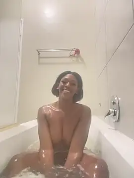 SP1CY MOMMY online show from May 17, 2026, 5:57 pm
