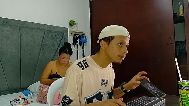 DamianandEva online show from May 28, 2026, 12:44 pm