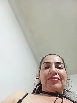 Snapshot of MaryRoze_ chatting on April 11, 2026, 1:46 am MaryRoze online show from April 11, 2026, 1:46 am