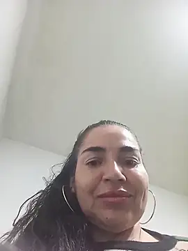 Snapshot of MaryRoze_ chatting on April 5, 2026, 1:01 am MaryRoze online show from April 5, 2026, 1:01 am