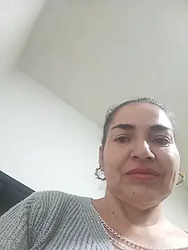Snapshot of MaryRoze_ chatting on April 7, 2026, 1:07 am MaryRoze online show from April 7, 2026, 1:07 am