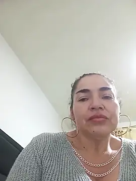 Snapshot of MaryRoze_ chatting on May 24, 2026, 4:40 pm MaryRoze online show from May 24, 2026, 4:40 pm