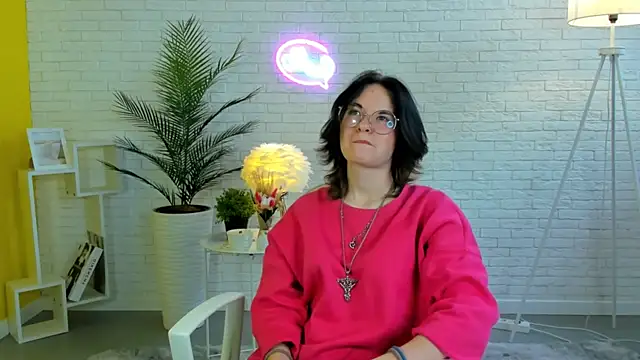 ClarindaKopischke online show from November 9, 2025, 8:29 am