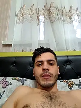 Snapshot of ZAminn6789 chatting on February 3, 2026, 4:32 am ZAminn6789 online show from February 3, 2026, 4:32 am