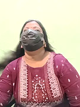 Snapshot of tamil_Nithya_J chatting on May 2, 2026, 4:23 pm tamil Nithya J online show from May 2, 2026, 4:23 pm