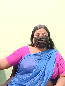 Snapshot of tamil_Nithya_J chatting on April 28, 2026, 9:46 am tamil Nithya J online show from April 28, 2026, 9:46 am