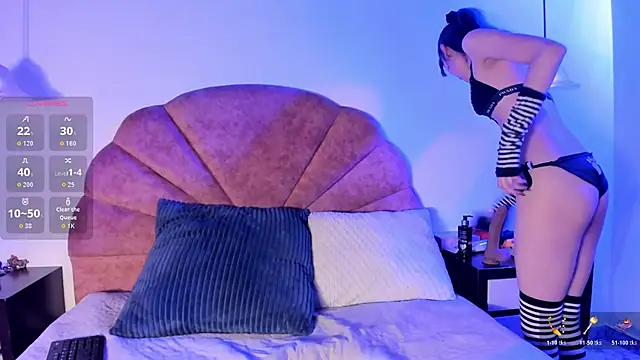 Snapshot of Kripta132 chatting on February 5, 2026, 7:43 pm Kripta132 online show from February 5, 2026, 7:43 pm