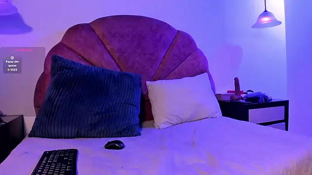 Snapshot of Kripta132 chatting on February 3, 2026, 12:10 pm Kripta132 online show from February 3, 2026, 12:10 pm