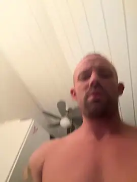 superbertok online show from November 6, 2025, 5:28 pm