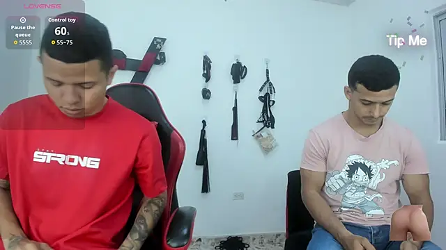 Steven19 LatinBoy online show from November 17, 2025, 11:36 am