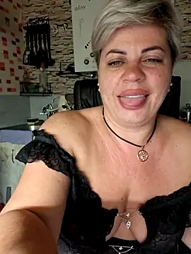 Snapshot of MilkySky chatting on May 2, 2026, 7:08 pm MilkySky online show from May 2, 2026, 7:08 pm