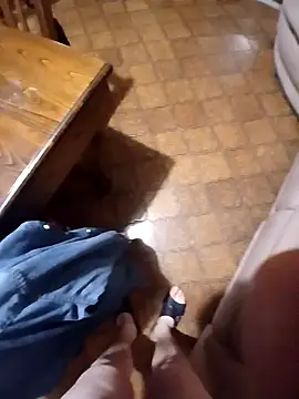 Snapshot of pino870 chatting on February 15, 2026, 3:18 am pino870 online show from February 15, 2026, 3:18 am