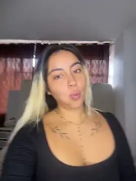 Elina Hills online show from May 14, 2026, 2:36 pm