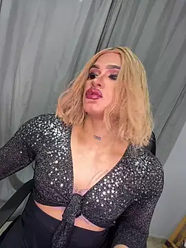 melani ferraraa  online show from July 3, 2026, 9:32 pm