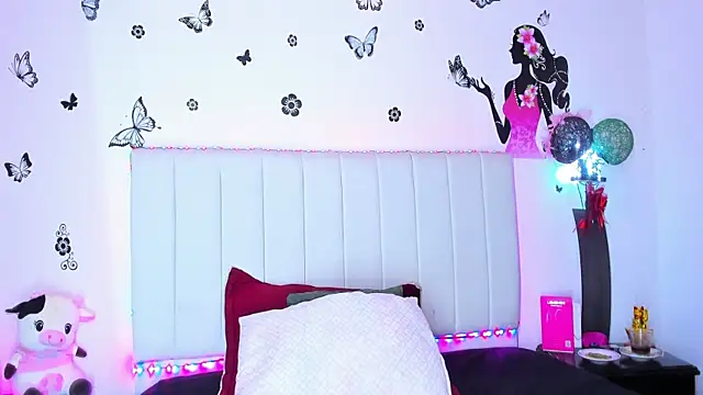 Snapshot of melani_ferraraa_ chatting on April 2, 2026, 3:46 am melani ferraraa online show from April 2, 2026, 3:46 am