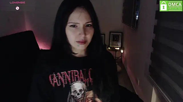 Snapshot of just_meko chatting on April 26, 2026, 3:15 am just meko online show from April 26, 2026, 3:15 am