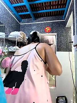 Snapshot of Okleotina9 chatting on March 25, 2026, 4:34 am Okleotina9 online show from March 25, 2026, 4:34 am