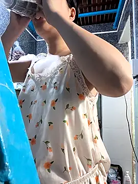 Snapshot of Okleotina9 chatting on March 17, 2026, 2:36 am Okleotina9 online show from March 17, 2026, 2:36 am