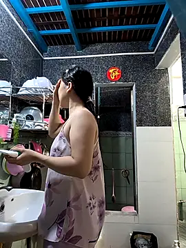 Snapshot of Okleotina9 chatting on March 4, 2026, 3:36 am Okleotina9 online show from March 4, 2026, 3:36 am