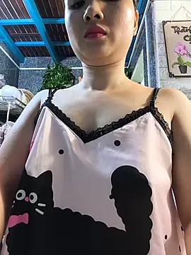 Okleotina9 online show from May 26, 2026, 4:32 am