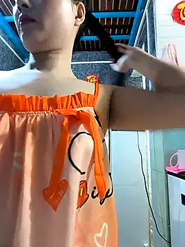 Snapshot of Okleotina9 chatting on March 26, 2026, 4:44 am Okleotina9 online show from March 26, 2026, 4:44 am