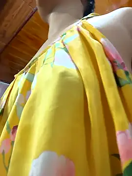 Snapshot of Okleotina9 chatting on March 10, 2026, 4:27 am Okleotina9 online show from March 10, 2026, 4:27 am