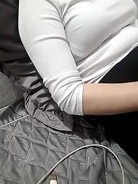 Elina 99 online show from February 25, 2026, 1:06 am