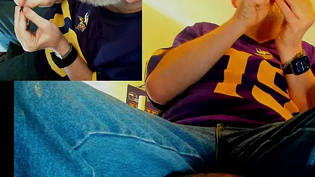 sexxme214 online show from November 5, 2025, 8:45 pm