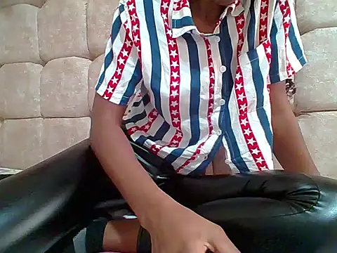 Petite baby5 online show from June 3, 2026, 1:56 pm