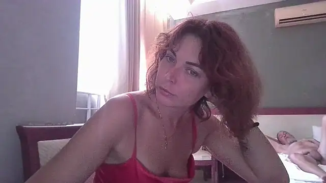 Alice honey  online show from March 28, 2026, 6:25 am