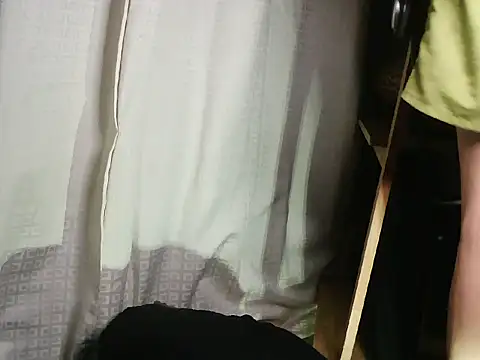 Hot-babyyboy30 online show from November 1, 2025, 12:54 pm