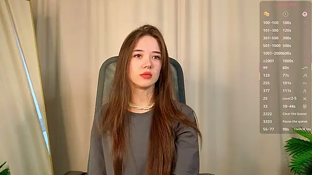 tinyanie online show from December 1, 2025, 6:14 am